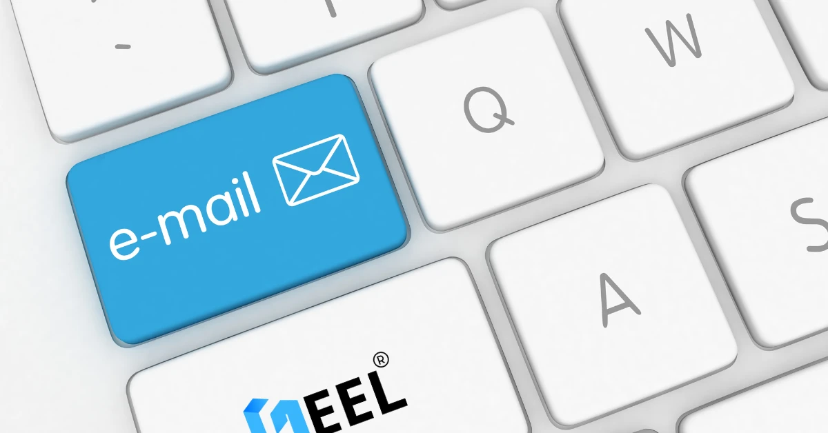 تجربة Apple Intelligence من iOS 18.2 إلى iOS 18.4: كيف تغيّر البريد والرسائل؟